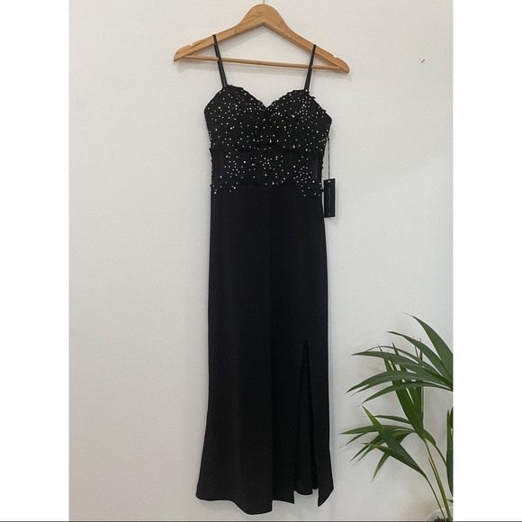 NWT CITY TRIANGLES Black High Slit Formal Gown - Picture 14 of 15
